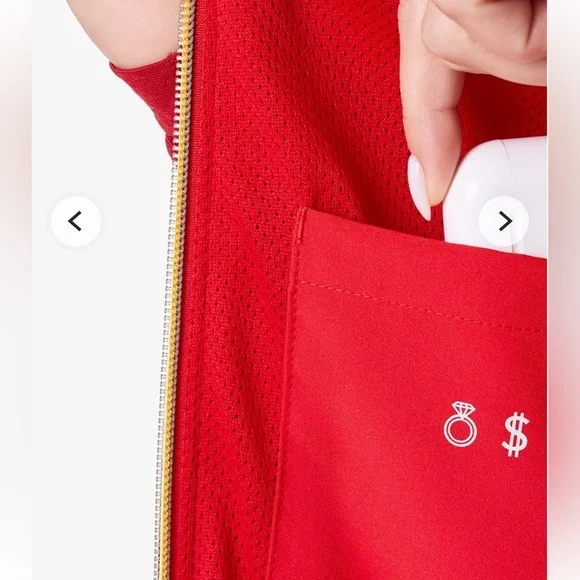 NWT FIGS Women’s Hibiscus Sydney Vest
XS - Hibiscus - Picture 6 of 7